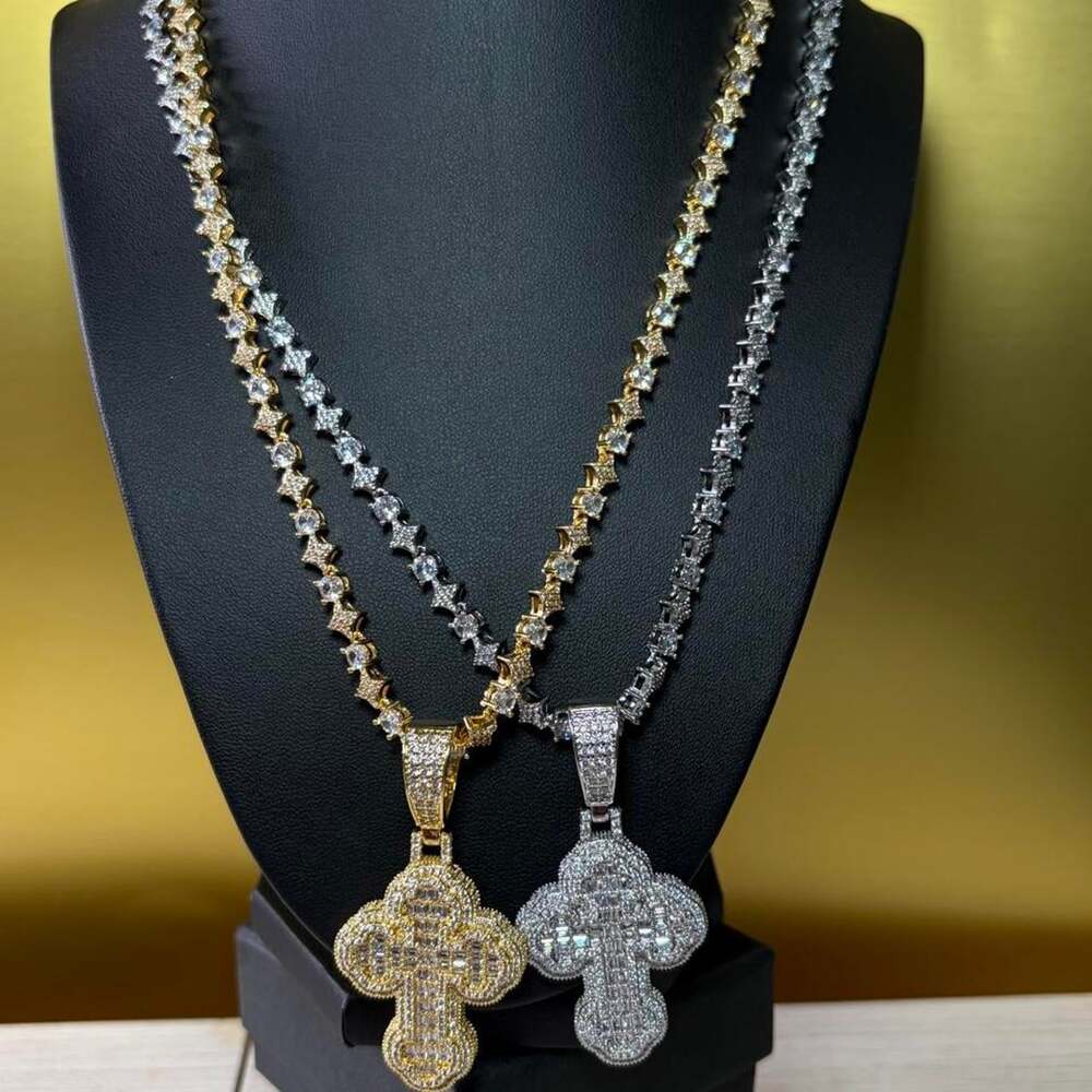 Iced Out Cross Pendant E 856